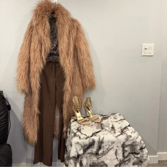 Snake Print Ruffle Blouse - Picture 4 of 4